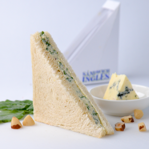 Sandwich de Queso Azul y Rugula